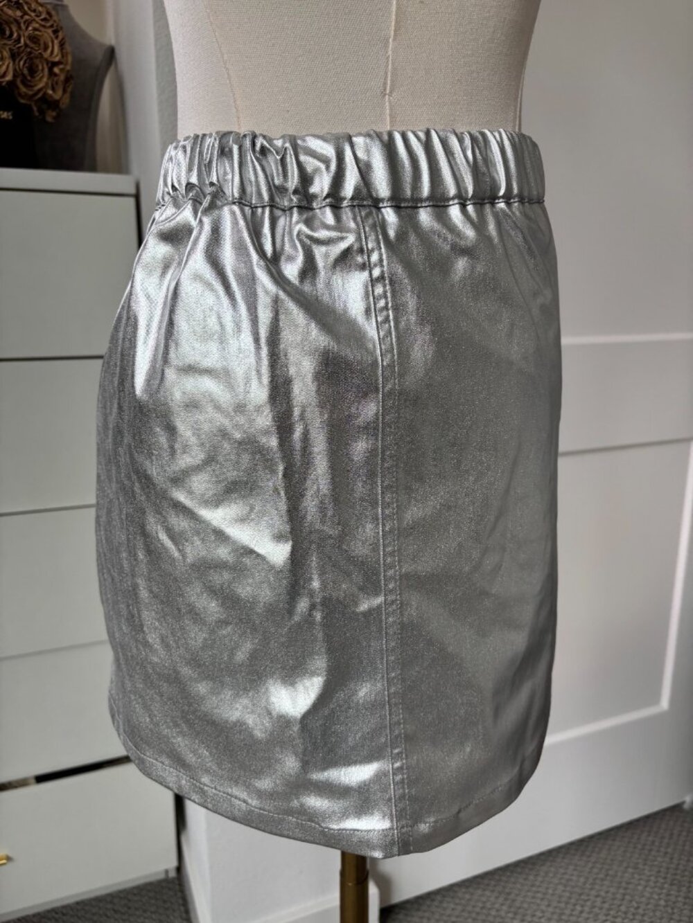 Justice Silver Metallic Button Up Skirt Front Pockets Girl's Youth Large 12/14